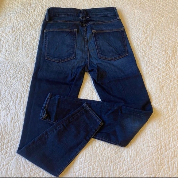 Good American Good Legs Skinny Jeans- Dark Wash - Picture 5 of 9
